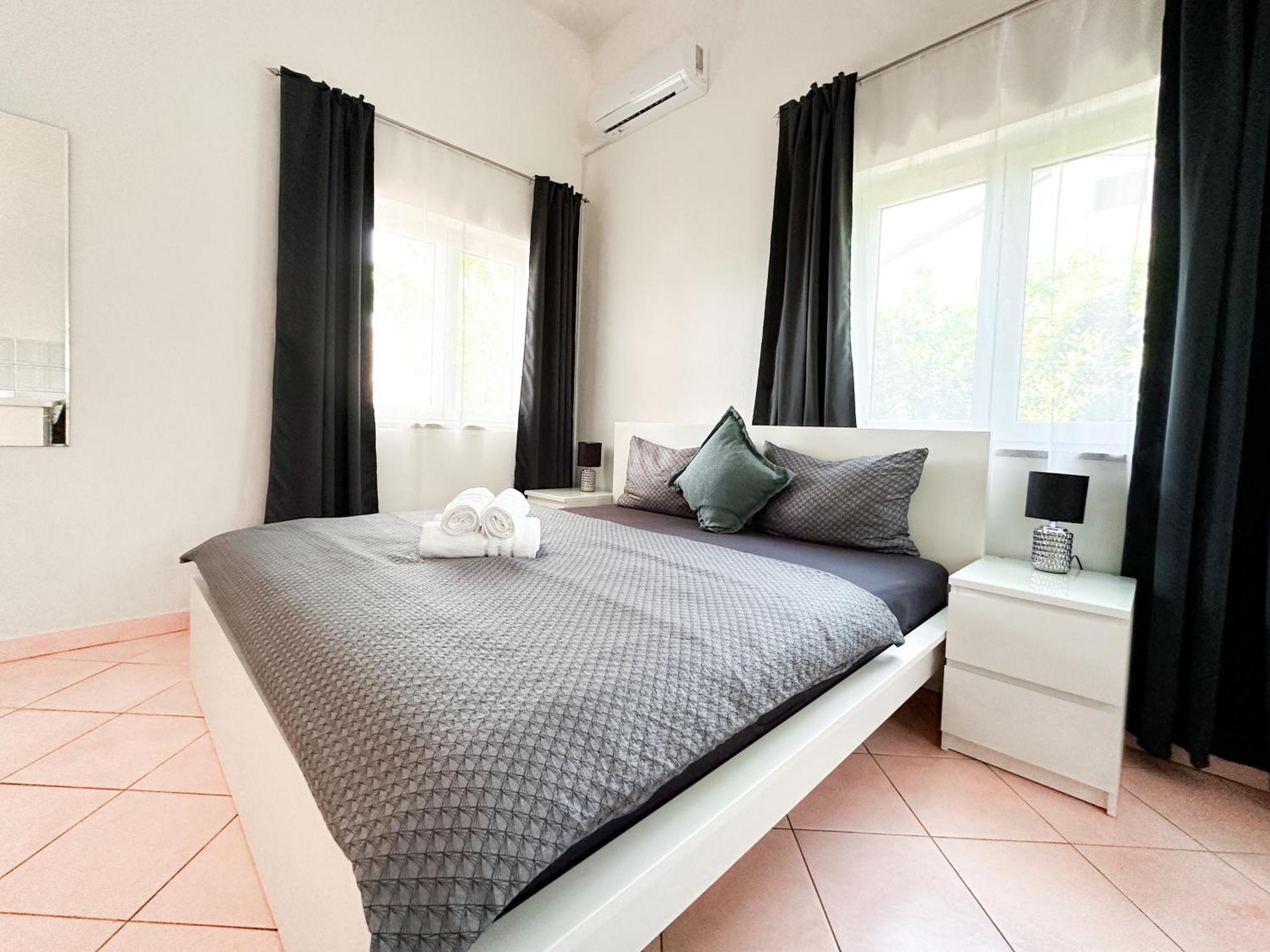 Sunside Apartments Pula Exterior foto